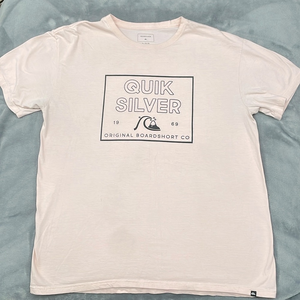Quiksilver - Picture 1 of 4